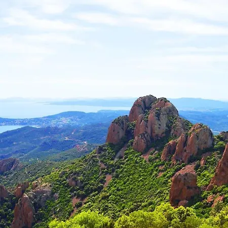 Port-frejus, Le Paladien, 2 Pieces Climatise, Terrasse & Parking Fréjus