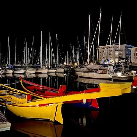 Daire Port-frejus, Le Paladien, 2 Pieces Climatise, Terrasse & Parking *